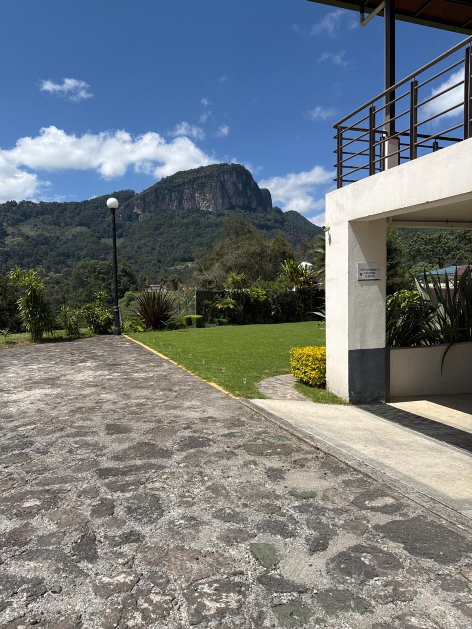 Tlatlauquitepec Hotel Suites Don Miguel מראה חיצוני תמונה